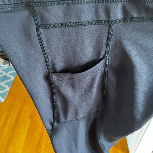 Zyia leggings, worn once - Picture 4 of 4